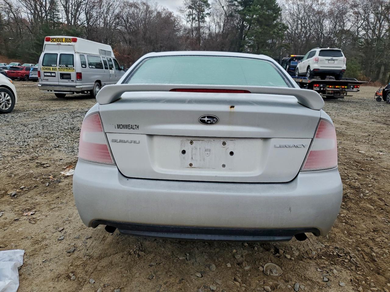 Subaru Legacy 2.5i Limited Image 9