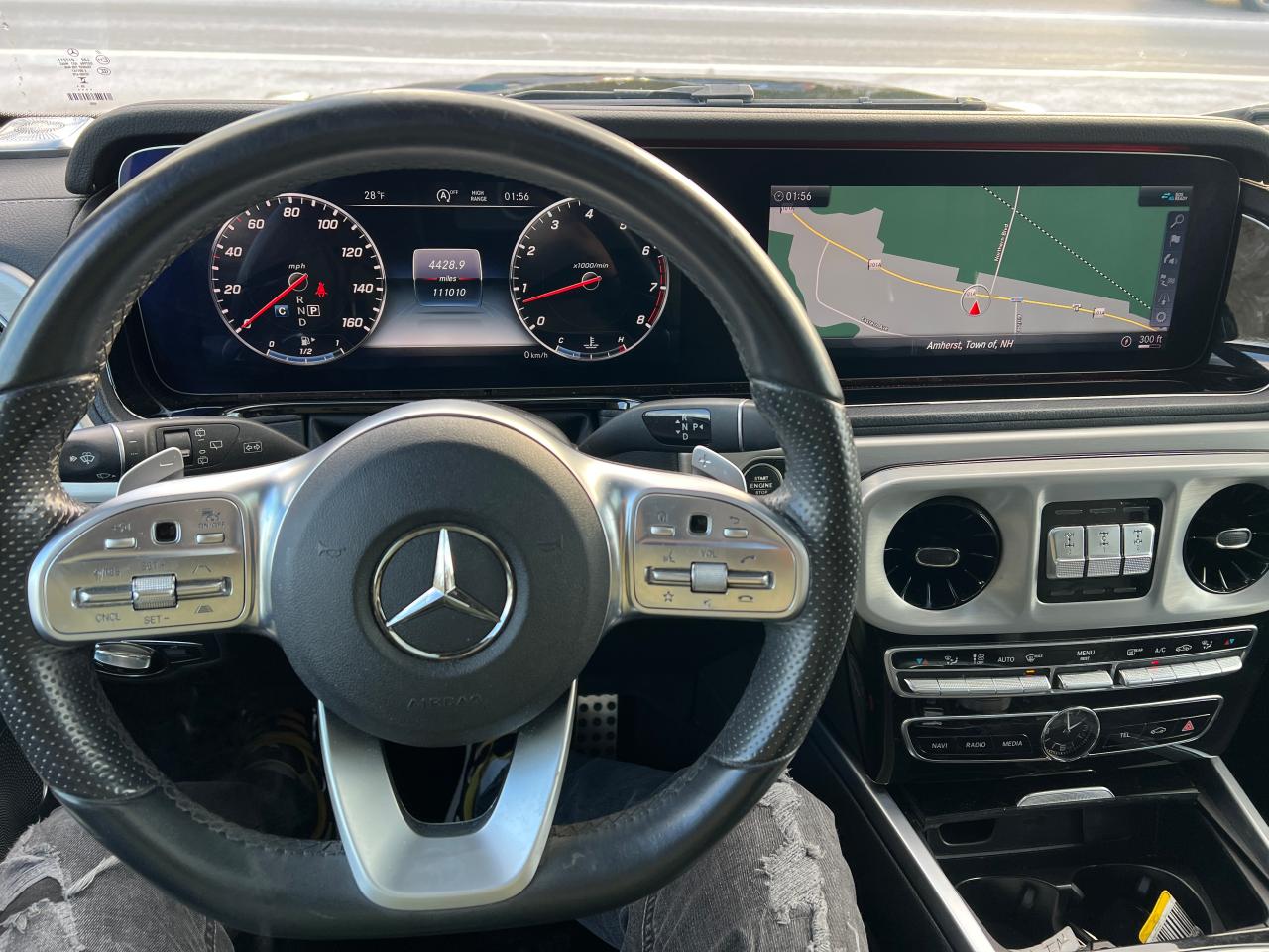 Mercedes-Benz G-Class 550 Image 7