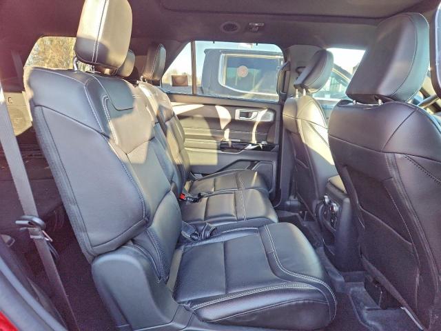 Ford Explorer St Image 12