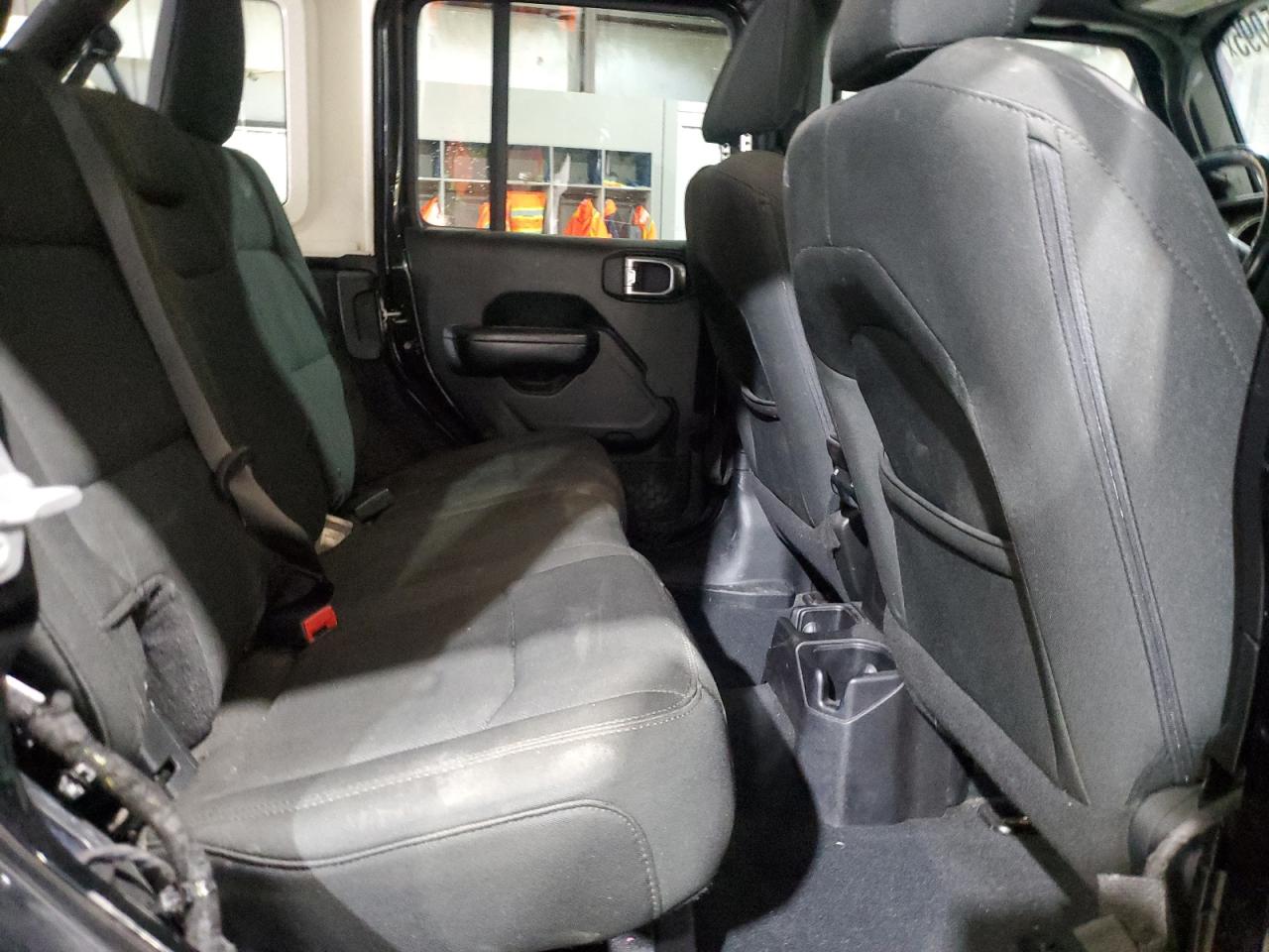 Jeep Wrangler Sport Image 8