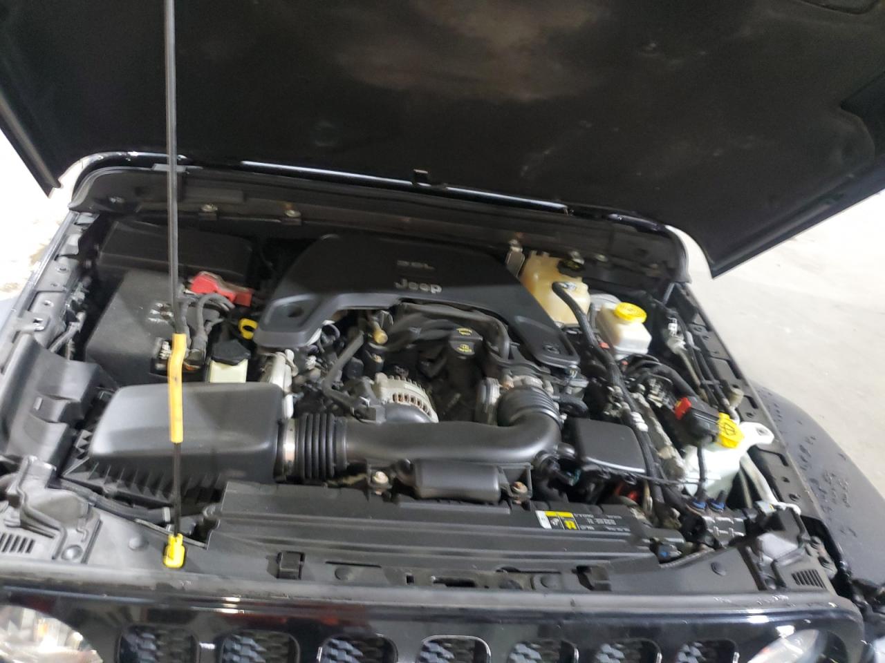 Jeep Wrangler Sport Image 10