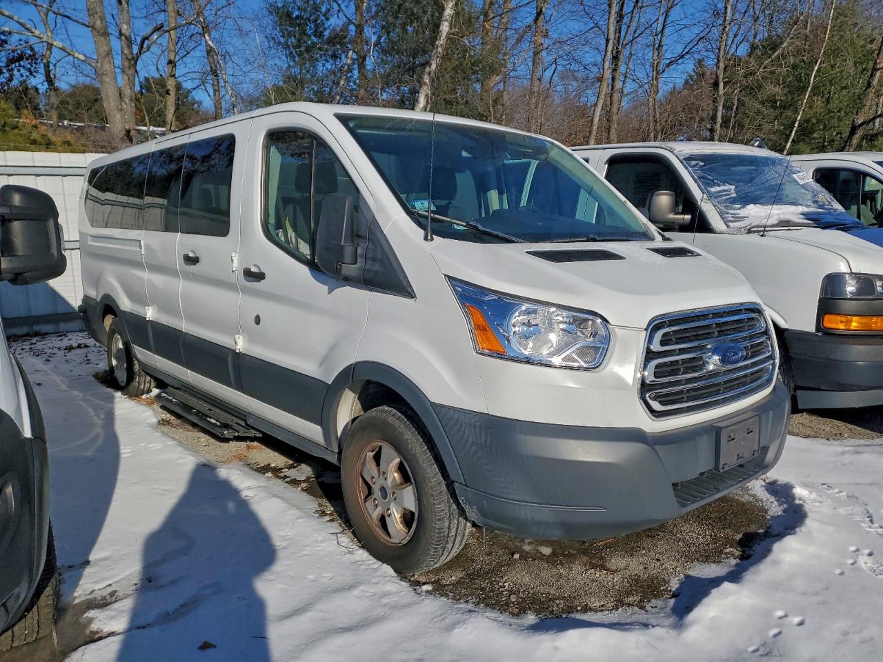 Ford Transit T-350 Image 7