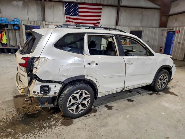 Subaru Forester Premium Image 3