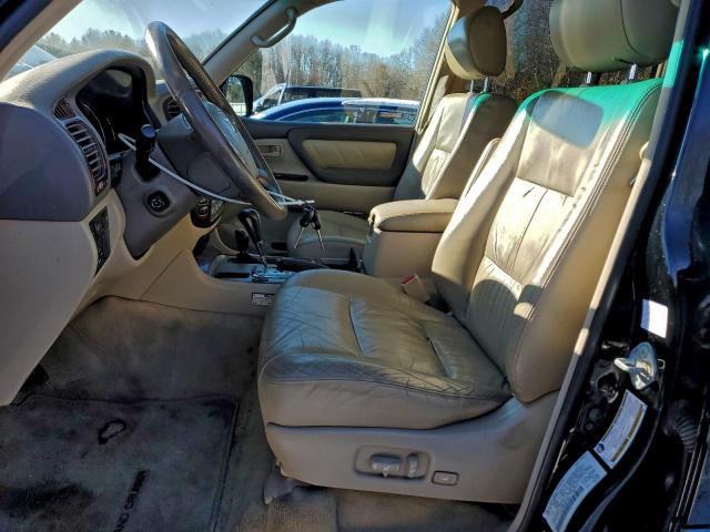 Toyota Land Cruis Image 9