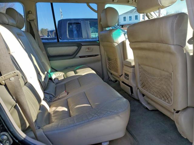 Toyota Land Cruis Image 11