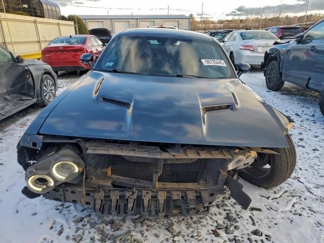 Dodge Challenger Sxt Image 2