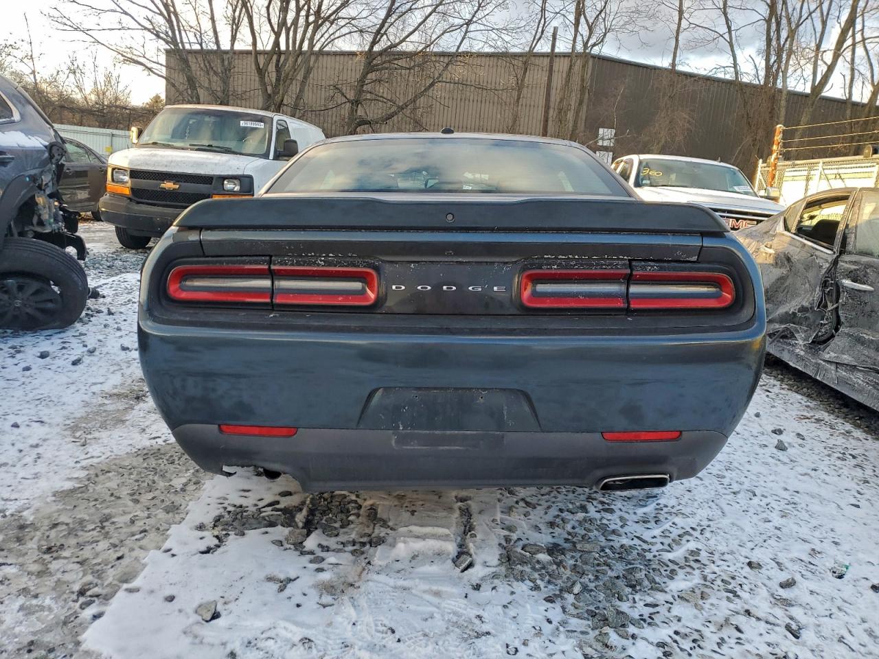 Dodge Challenger Sxt Image 11