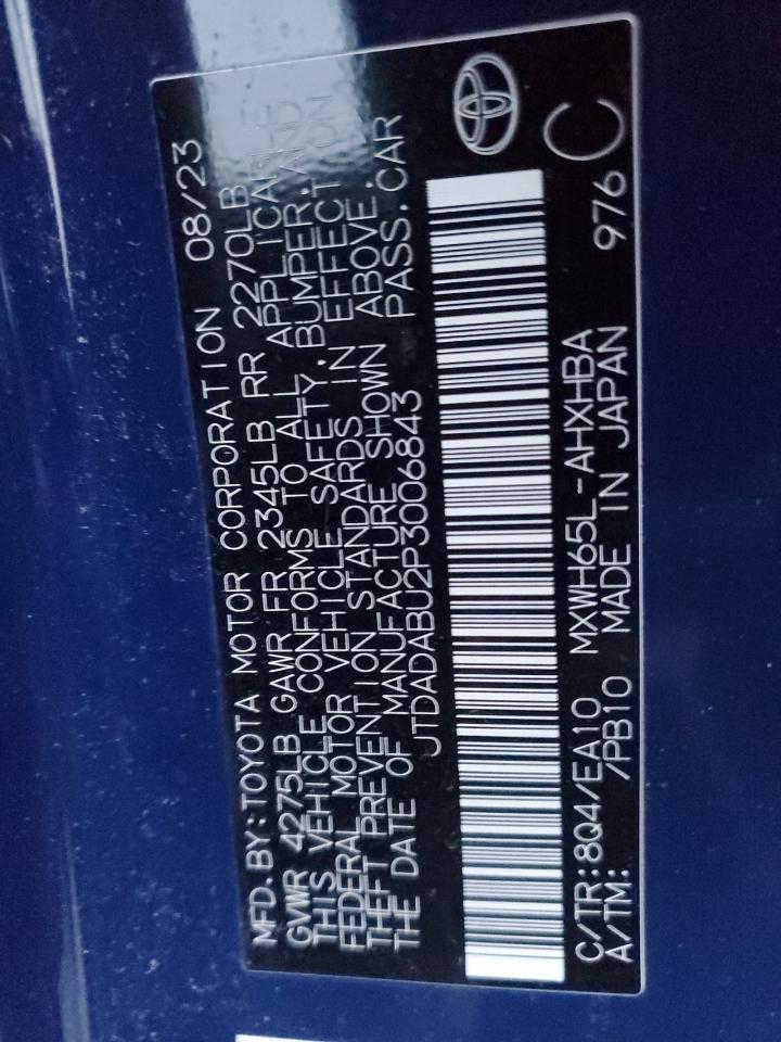 Toyota Prius Le Image 5