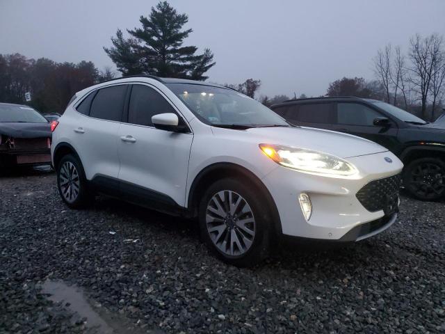 Ford Escape Titanium Image 2