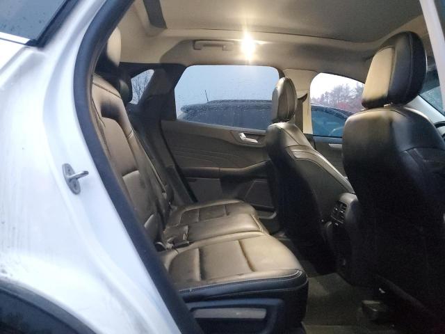 Ford Escape Titanium Image 8