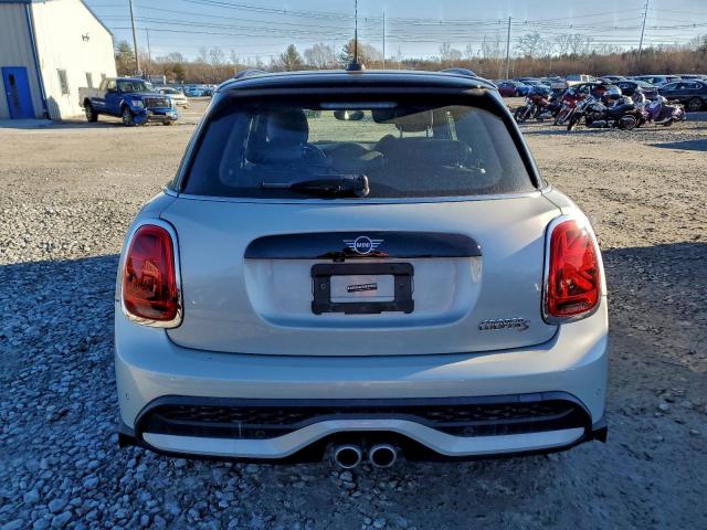 MINI Cooper S Image 2