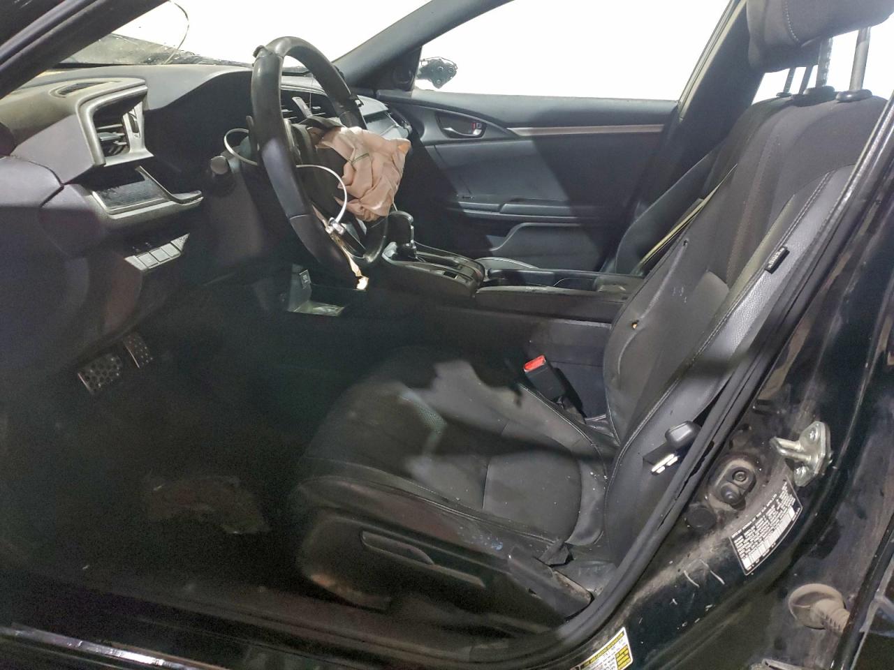 Honda Civic Sport Image 8