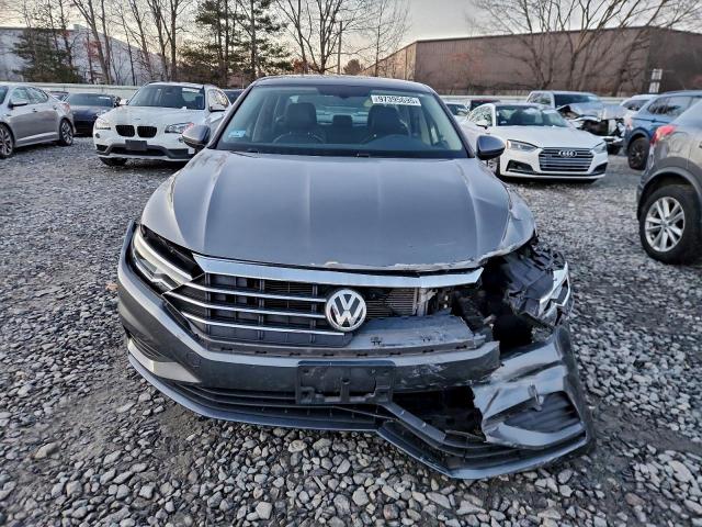 Volkswagen Jetta S Image 6