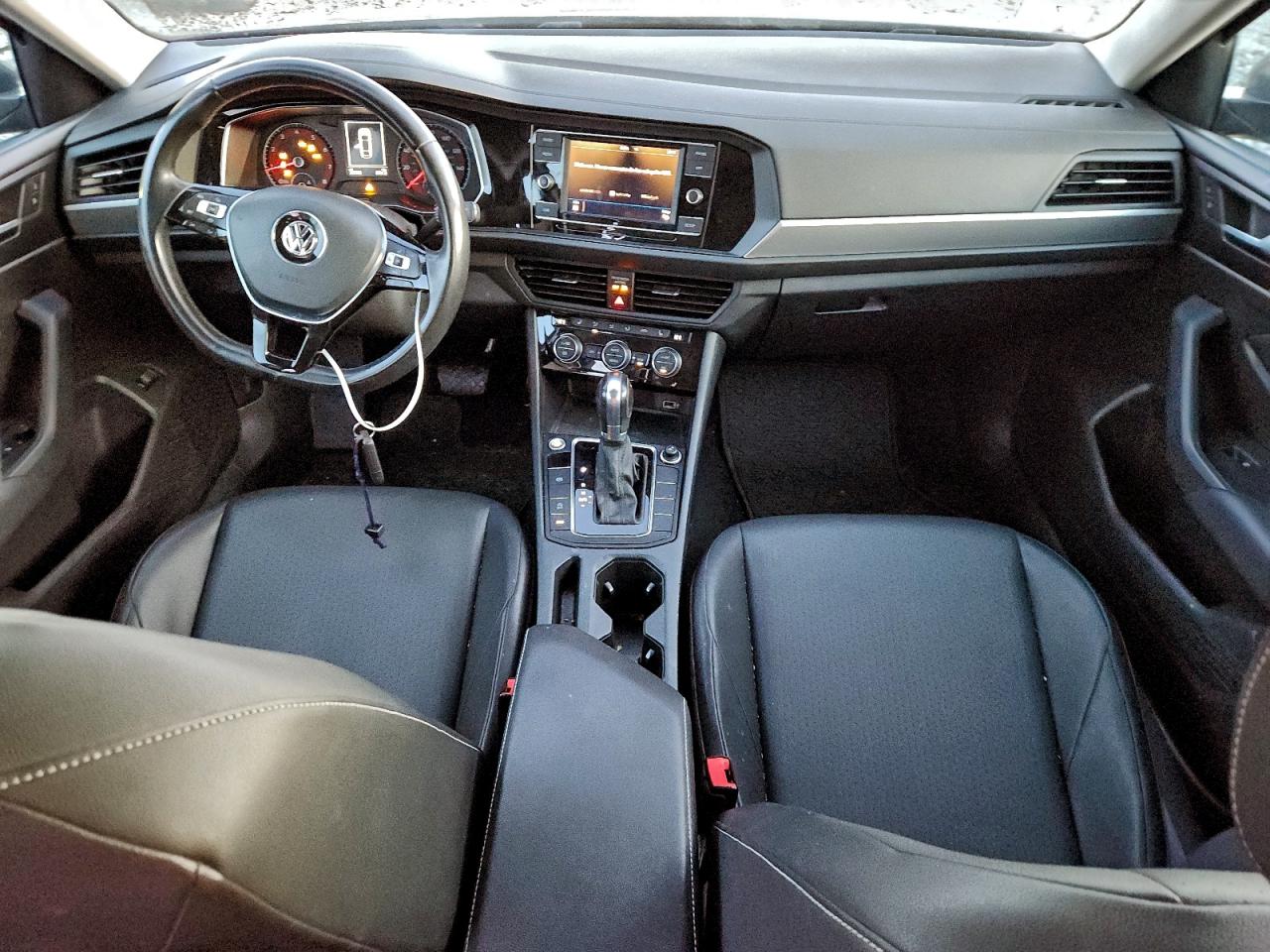 Volkswagen Jetta S Image 11