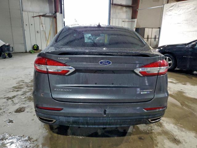 Ford Fusion Titanium Image 8