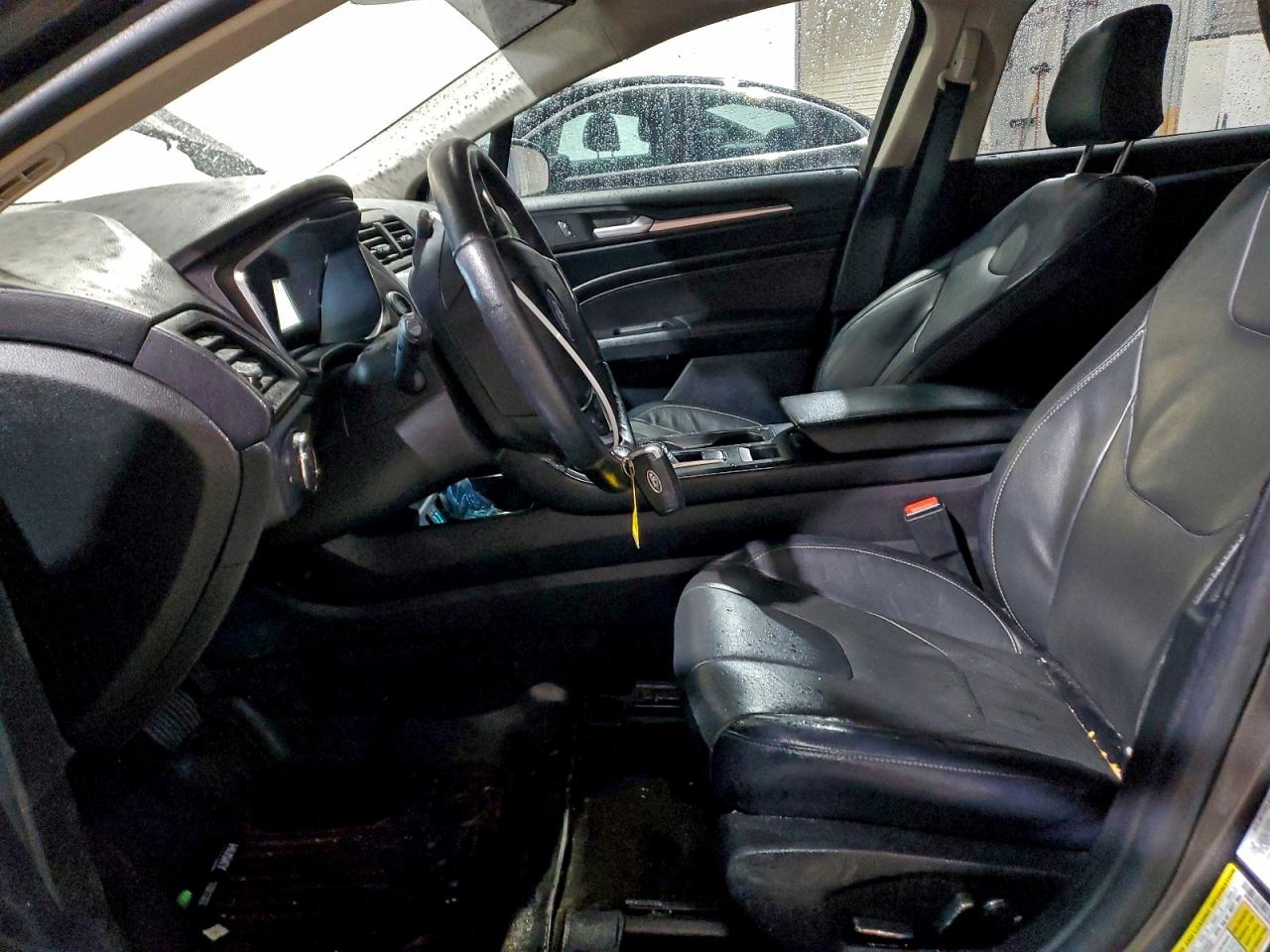 Ford Fusion Titanium Image 6