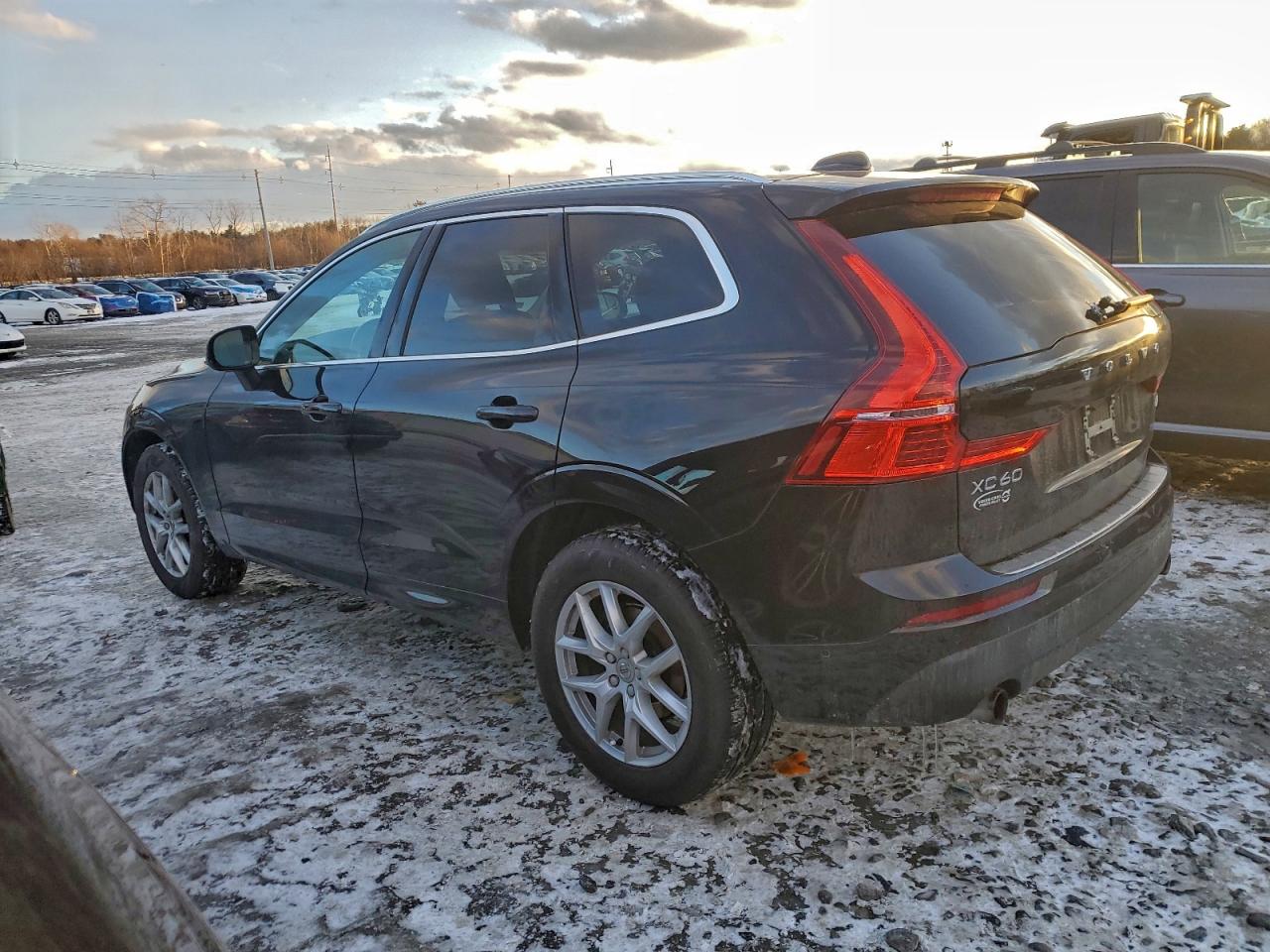 Volvo XC60 T5 Image 11