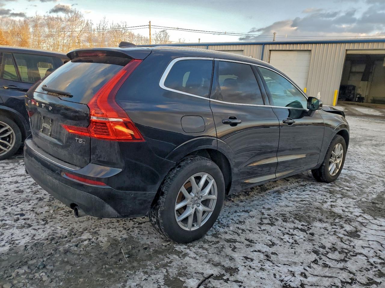 Volvo XC60 T5 Image 3
