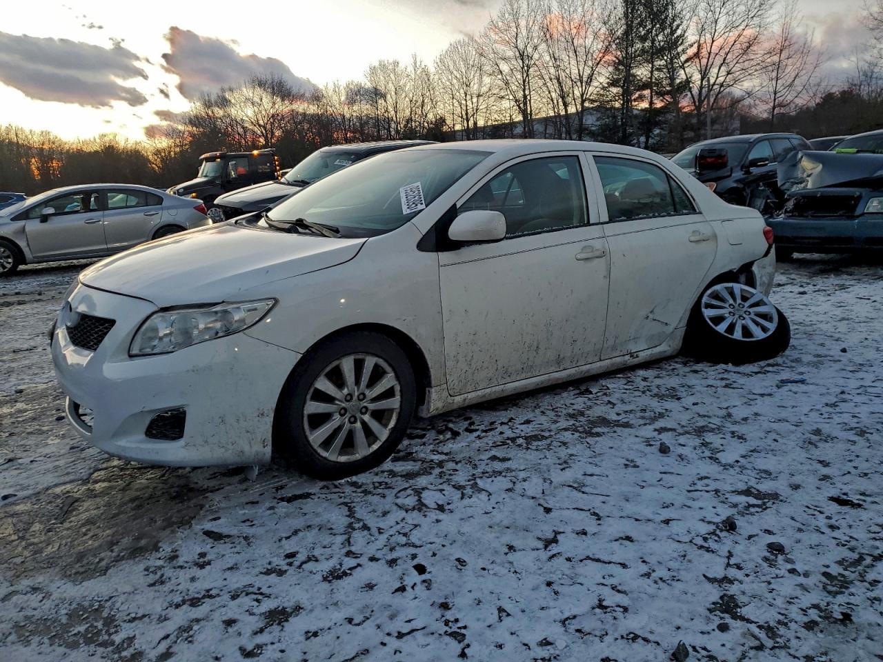 Toyota Corolla Base Image 1