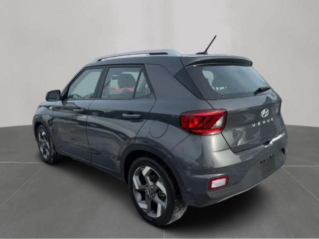 Hyundai VENUE Sel Image 3