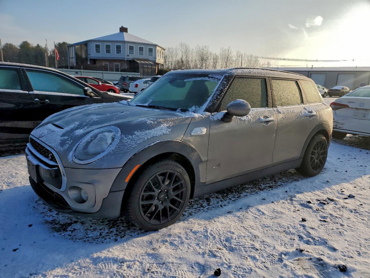 MINI Cooper S Clubman All4 Image 1