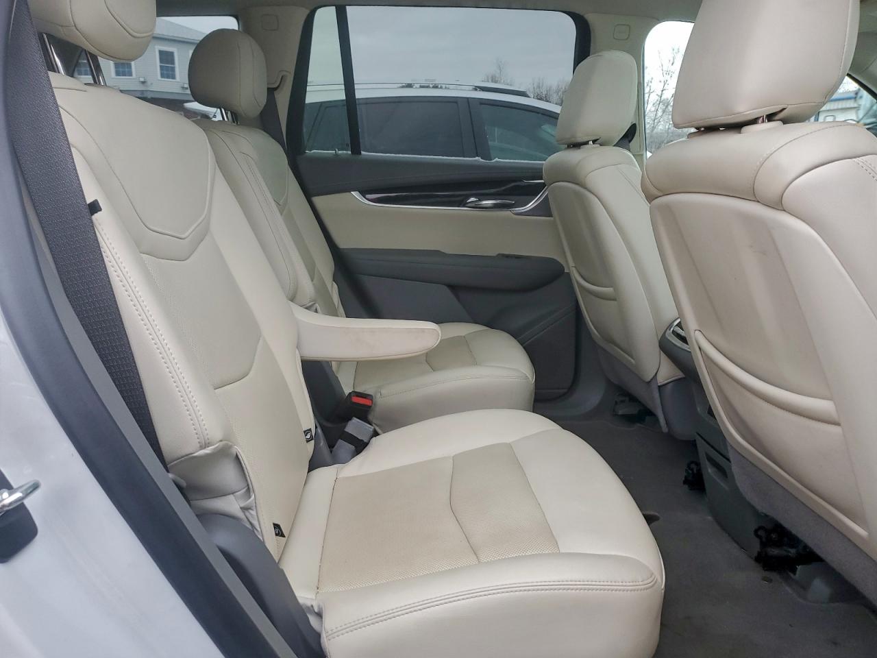 Cadillac XT6 Premium Luxury Image 12