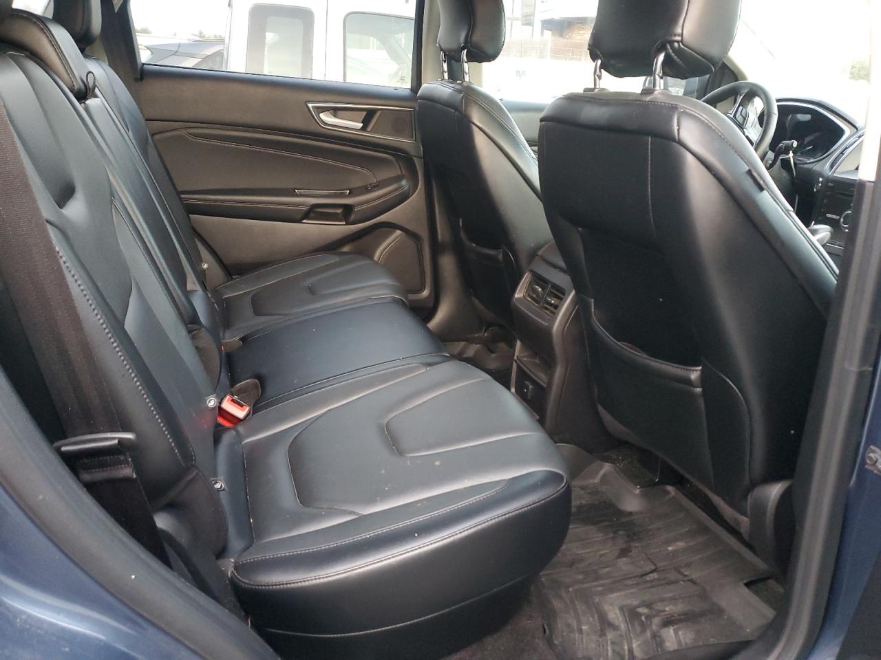 Ford Edge Titanium Image 6