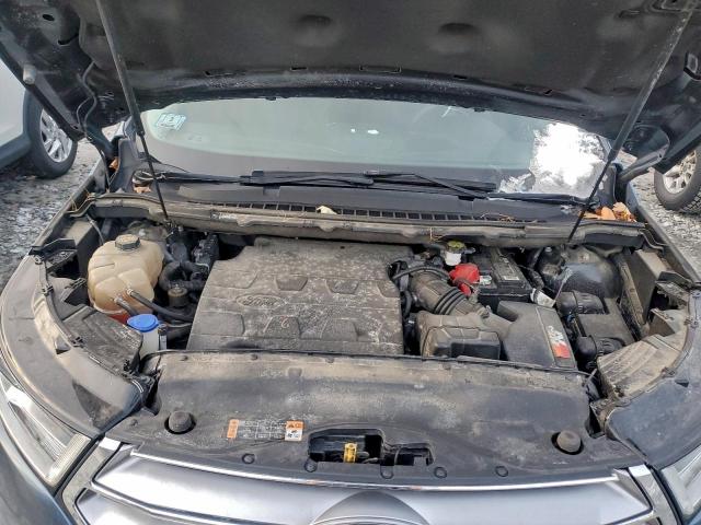 Ford Edge Titanium Image 10