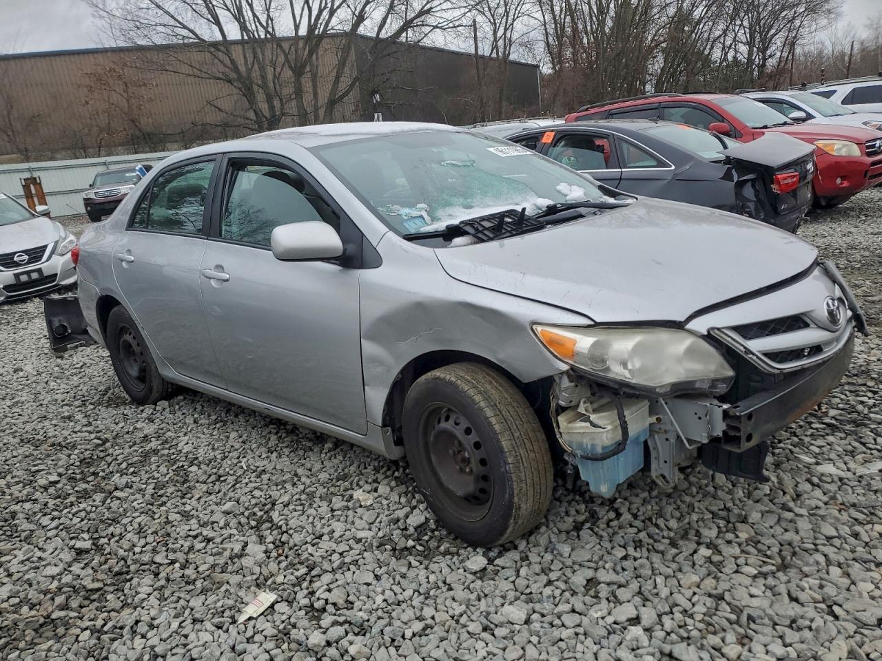 Toyota Corolla Base Image 3