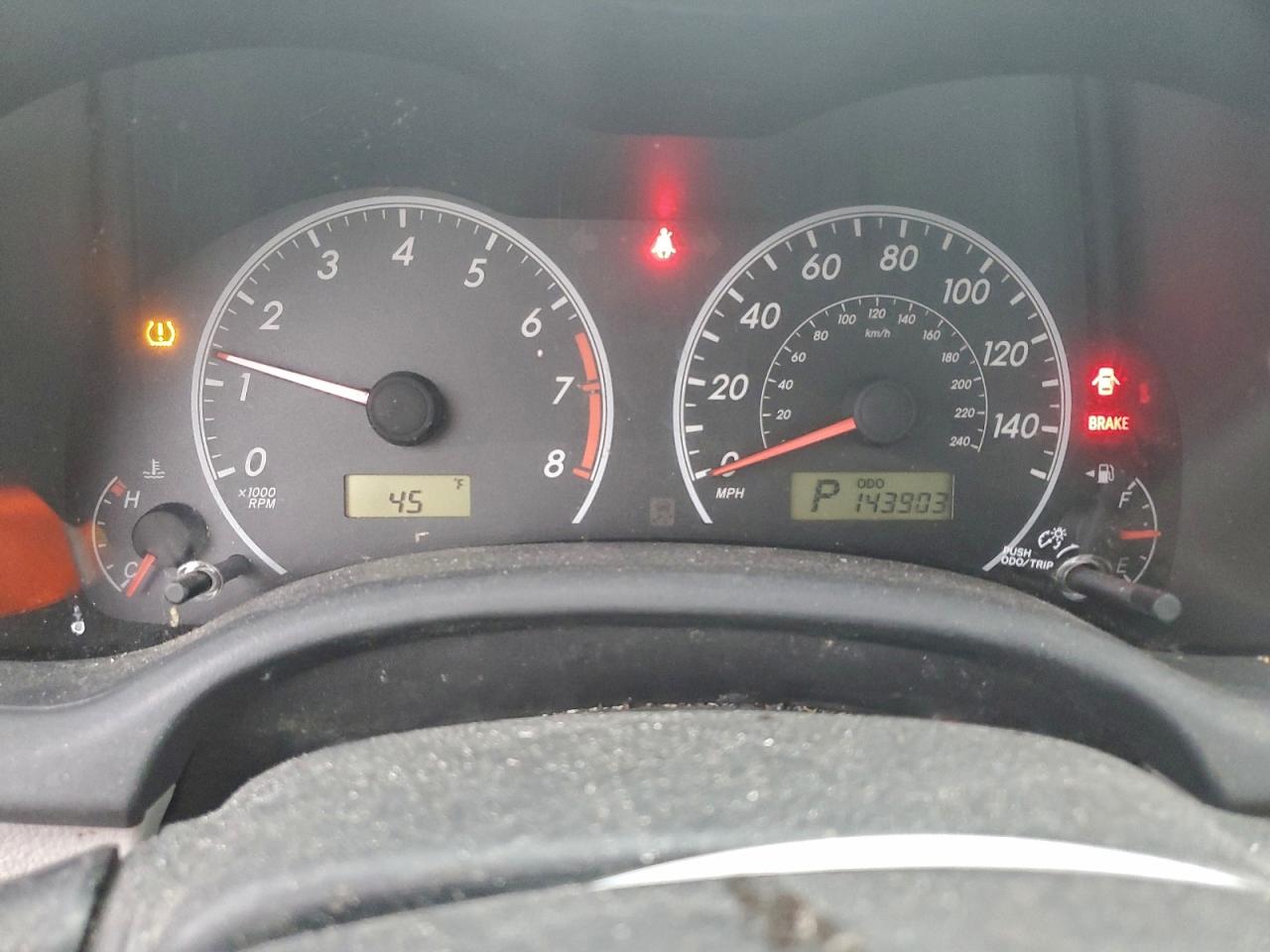 Toyota Corolla Base Image 7