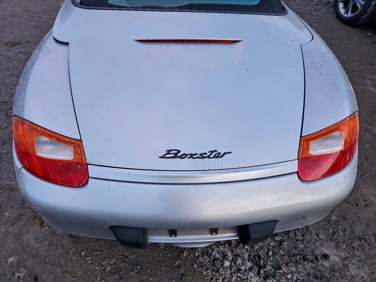 Porsche Boxster Image 10