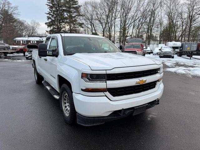 Chevrolet Silverado K1500 Custom Image 3