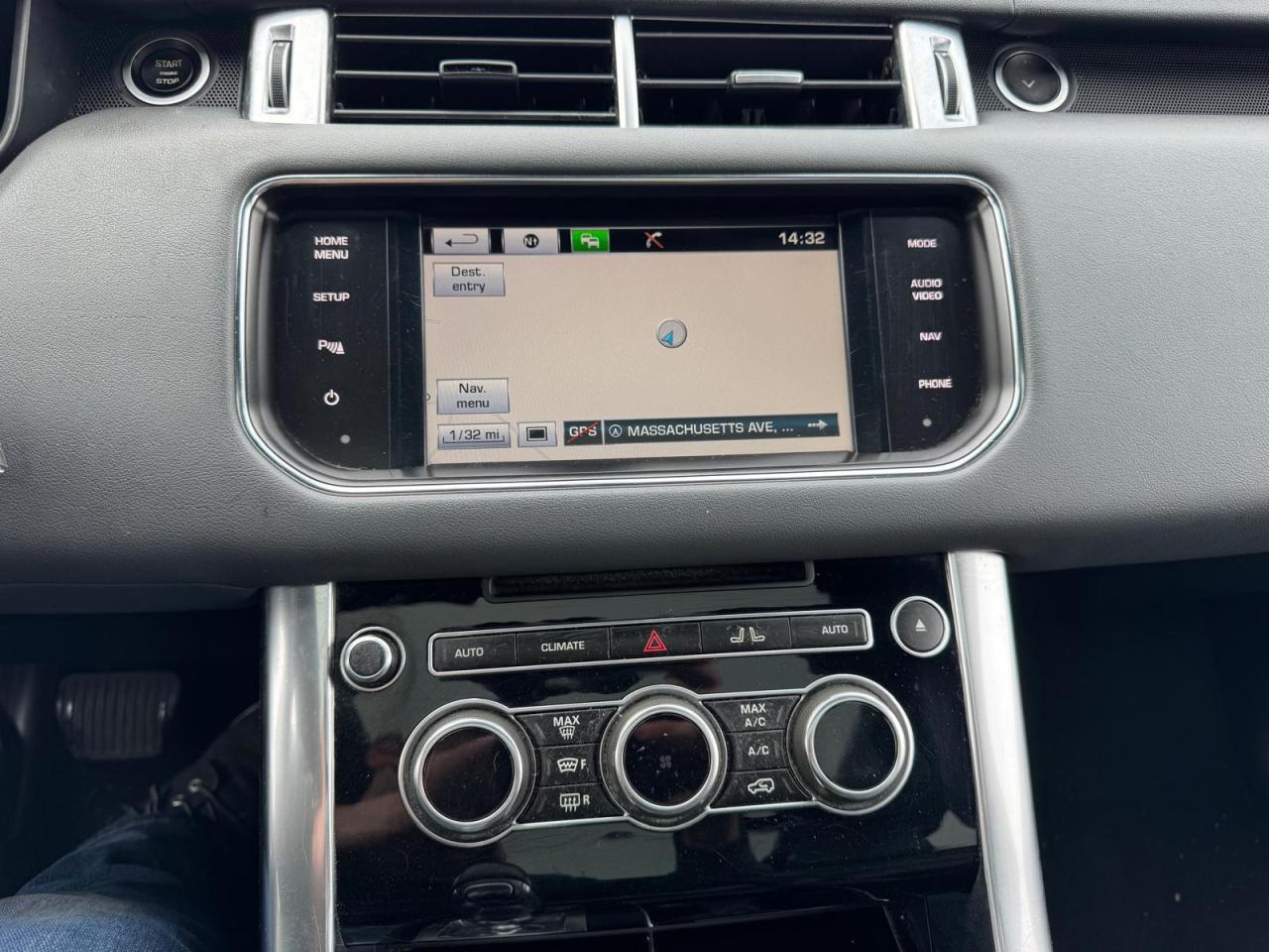 Land Rover Range Rover Hse Image 13