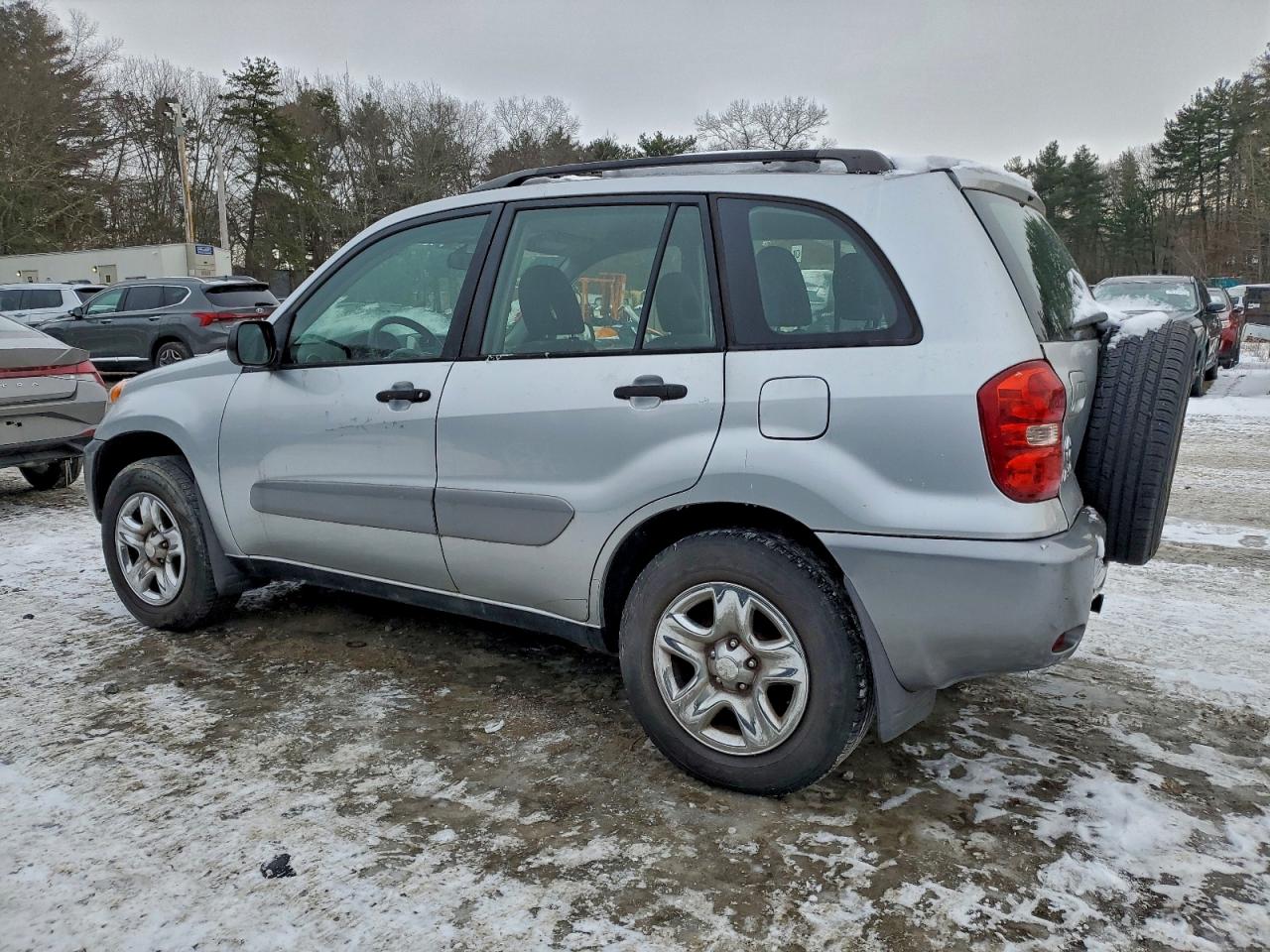 Toyota RAV4 Image 13