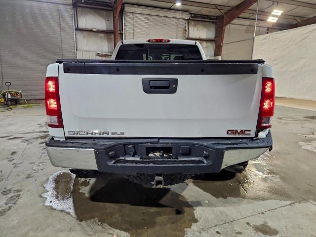 GMC Sierra K1500 Sle Image 3