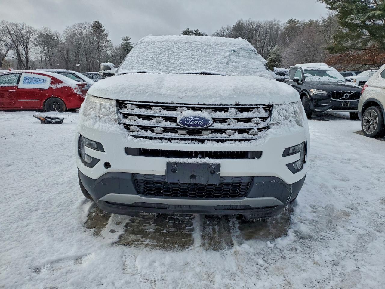 Ford Explorer Xlt Image 12