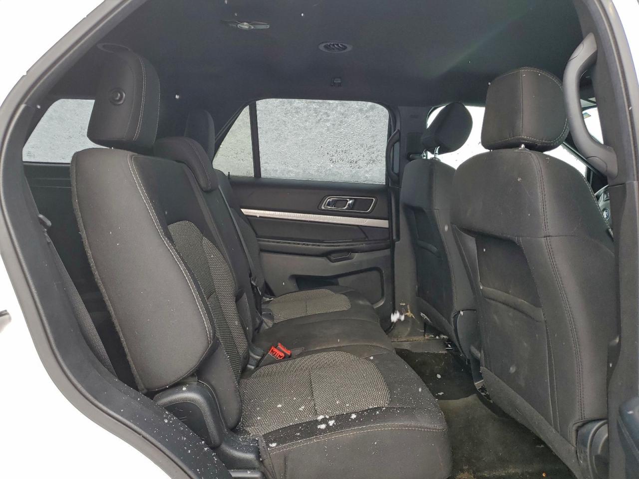 Ford Explorer Xlt Image 11