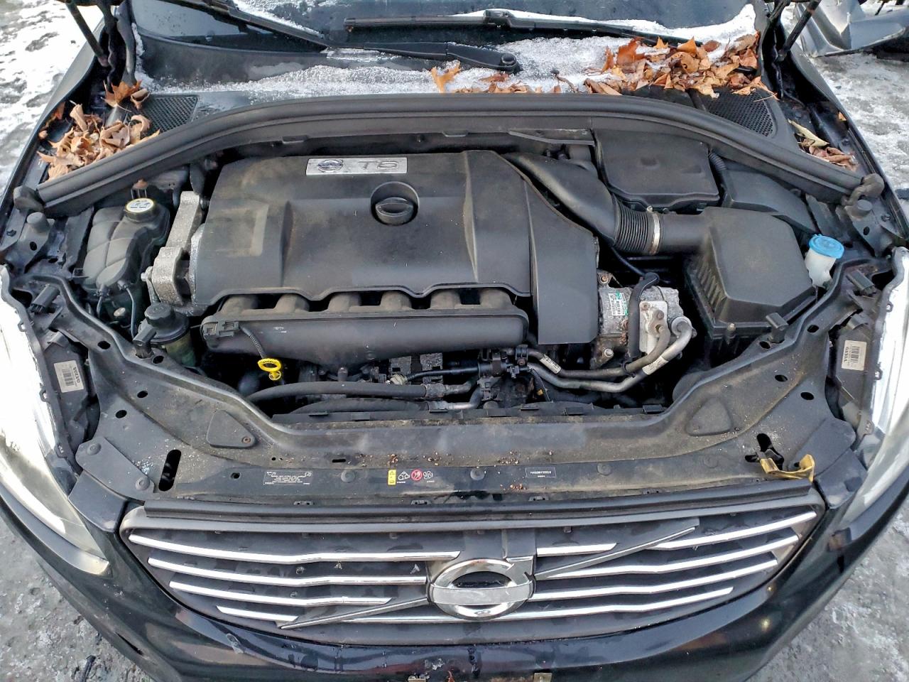 Volvo XC60 T6 Premier Image 13