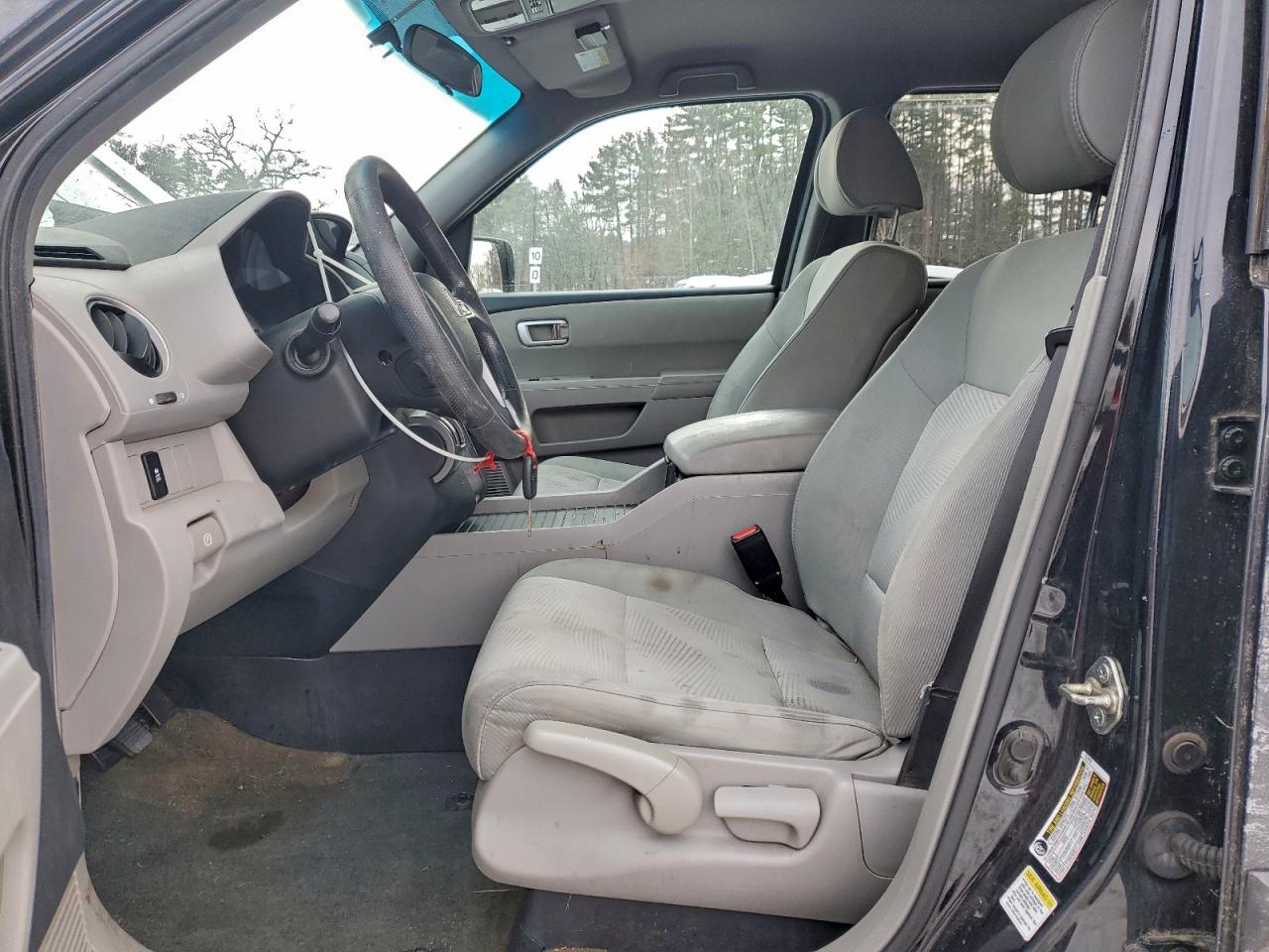 Honda Pilot Lx Image 3