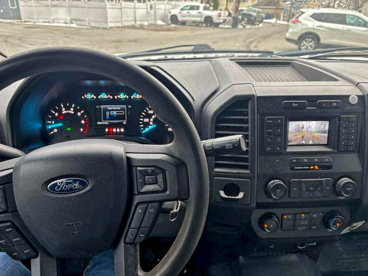 Ford F-150 Super Cab Image 9
