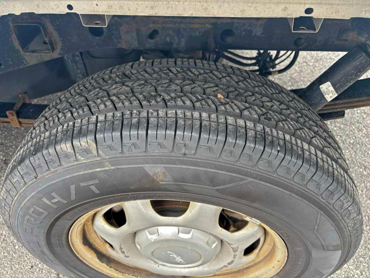 Ford F-150 Super Cab Image 6