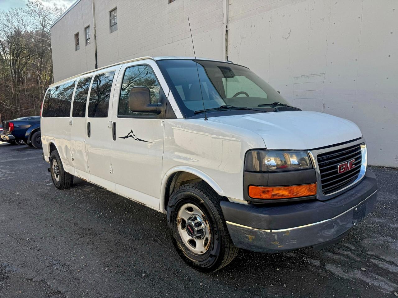 GMC Savana G3500 Lt Image 1
