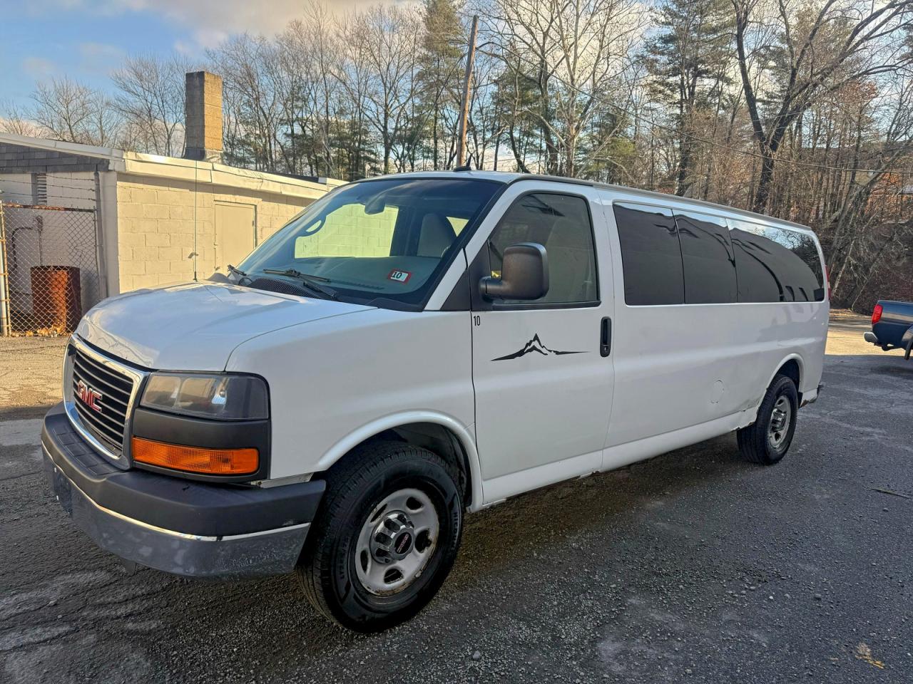 GMC Savana G3500 Lt Image 5