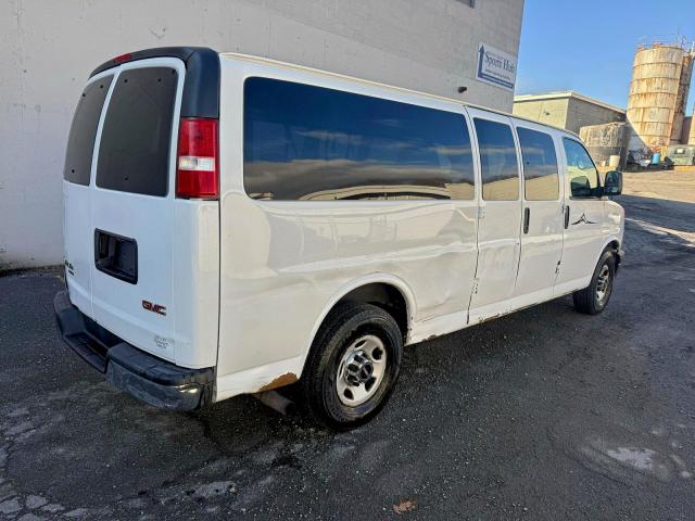 GMC Savana G3500 Lt Image 2