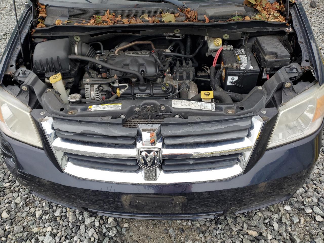 Dodge Caravan Sxt Image 2