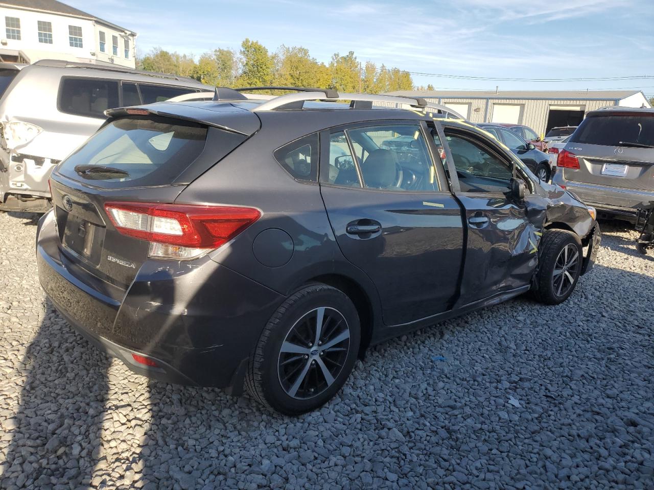 Subaru Impreza Premium Image 3