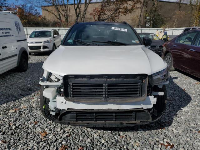 Volvo XC40 Recharge Image 10