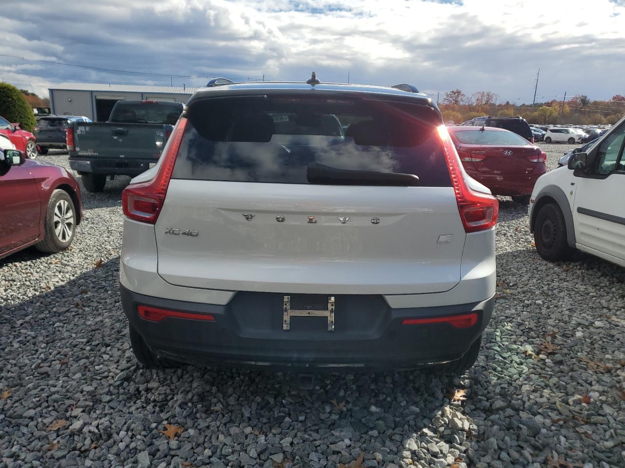 Volvo XC40 Recharge Image 2