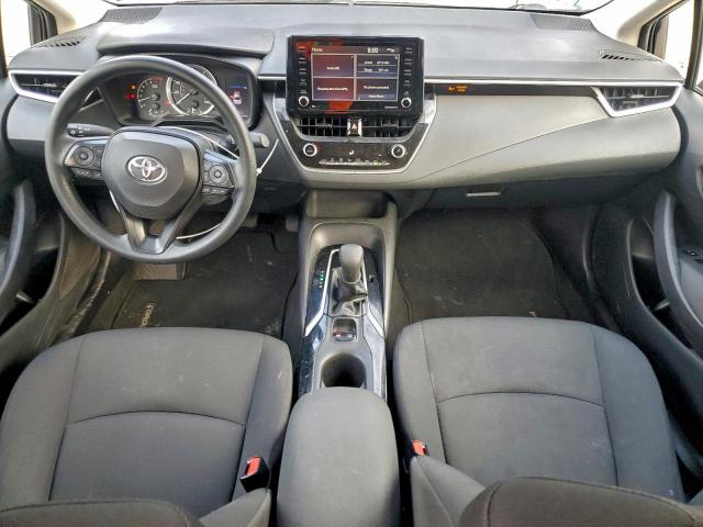 Toyota Corolla Le Image 9