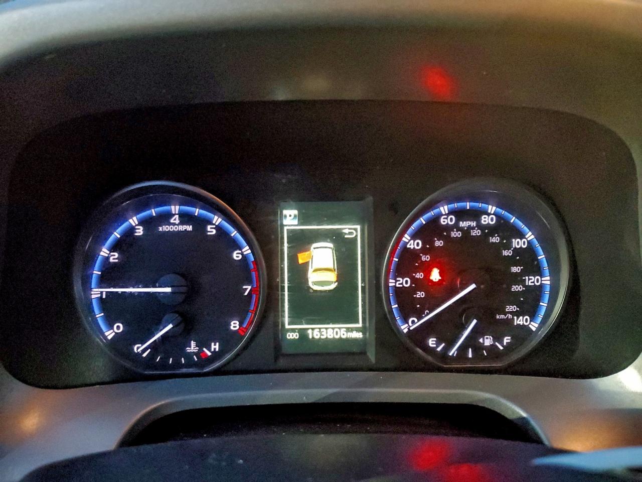 Toyota RAV4 Le Image 5